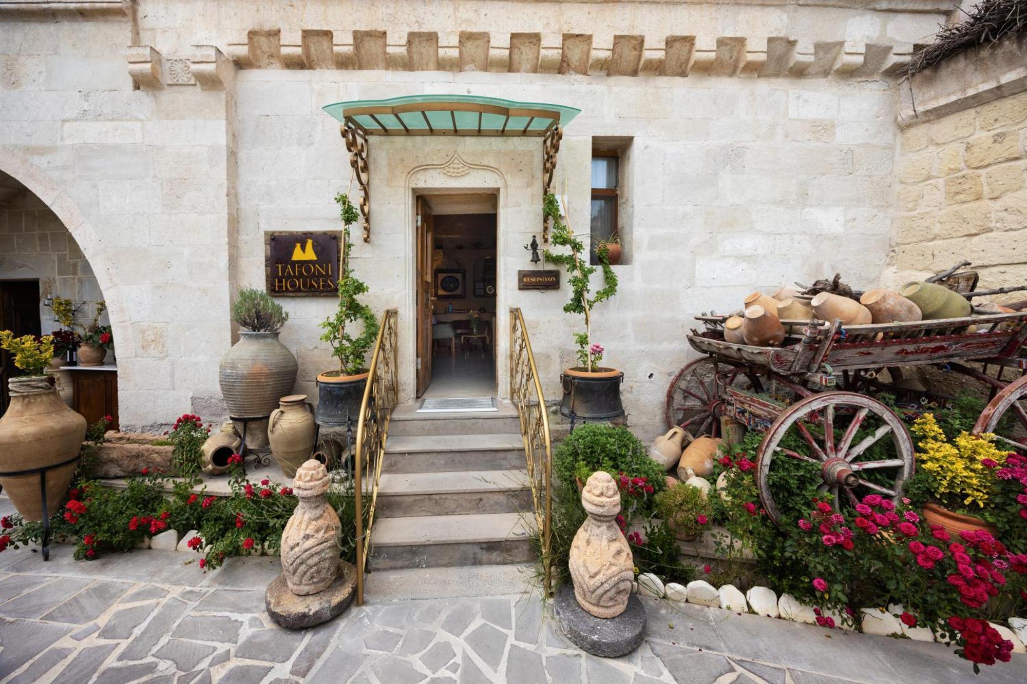Tafoni Houses Cave Hotel Ortahisar ภายนอก รูปภาพ