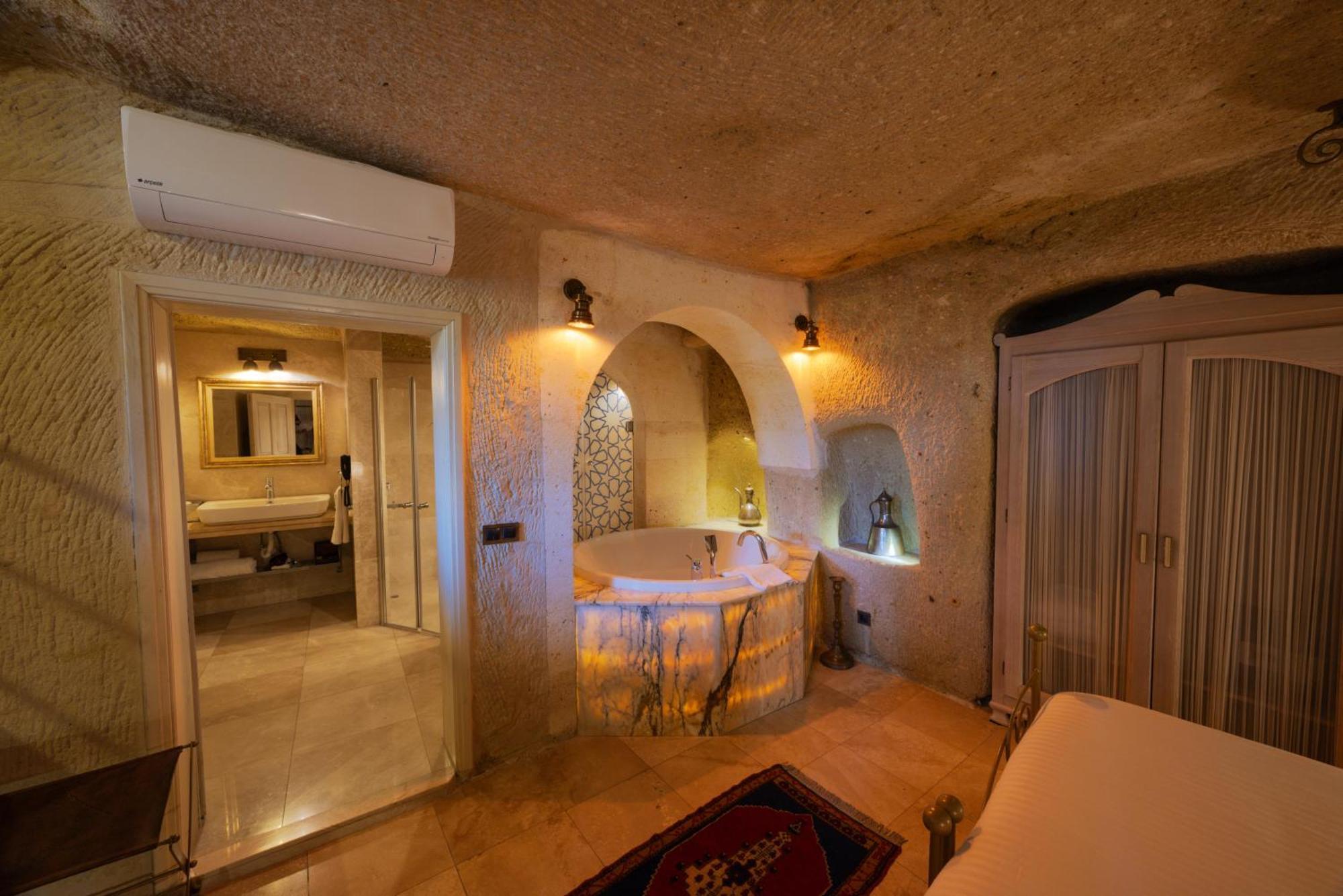 Tafoni Houses Cave Hotel Ortahisar ภายนอก รูปภาพ