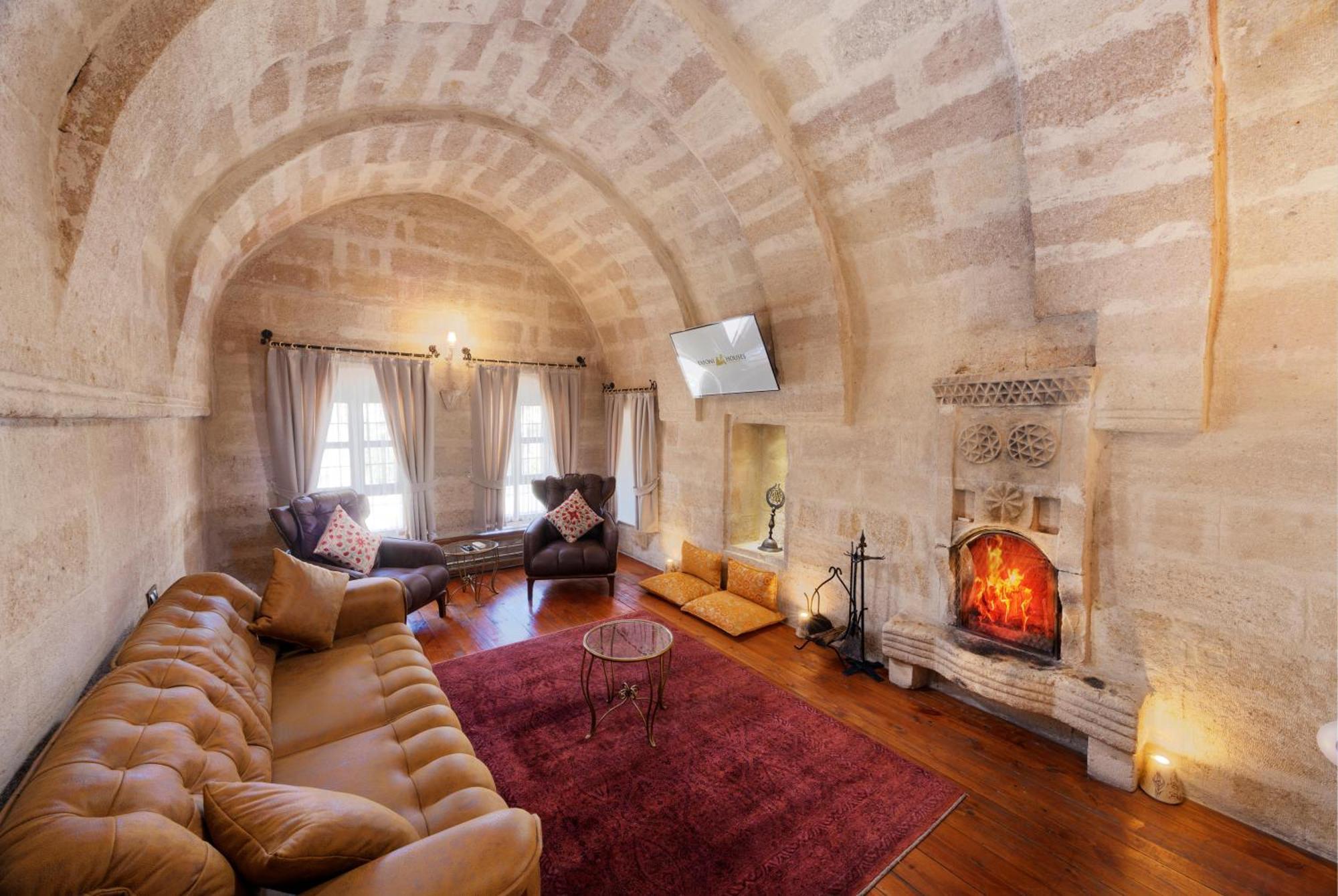 Tafoni Houses Cave Hotel Ortahisar ภายนอก รูปภาพ
