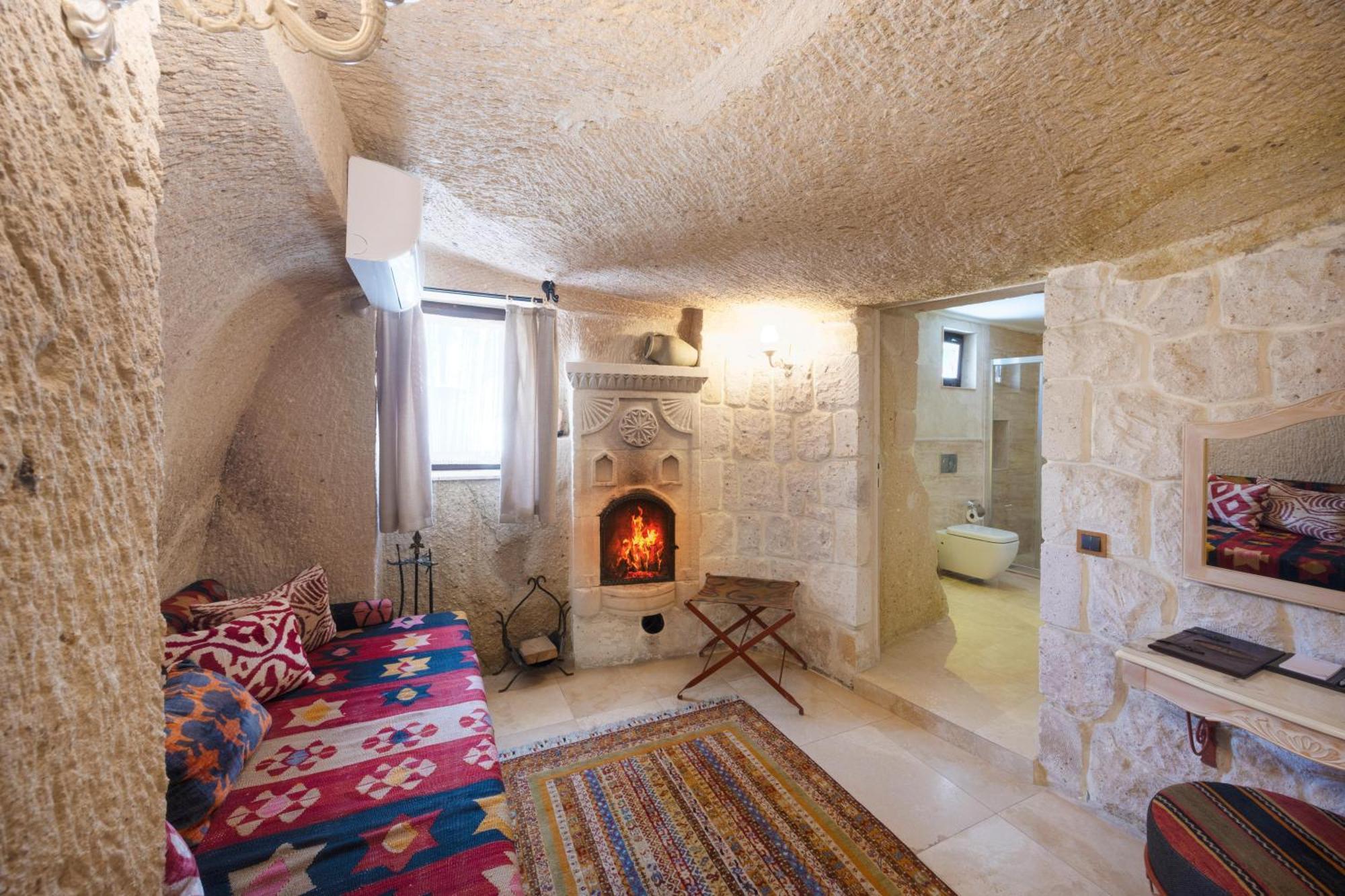 Tafoni Houses Cave Hotel Ortahisar ภายนอก รูปภาพ